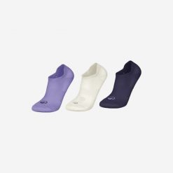 Skarpety sportowe tenis RS 160 Lowedge niskie 3 pary. Białe skarpety DECATHLON, bez wzorów, z bawełny. Za 29.99 zł.