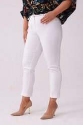 Casualowe białe spodnie cygaretki Bruna w kant OVERSIZE XXL. Białe spódnice Moda Size Plus Iwanek, s, bez wzorów, z bawełny, eleganckie, mini, dopasowane. W wyprzedaży za 99.90 zł.