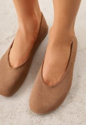 Brązowe Casualowe Balerinki z Imitacji Zamszu Zambra. Brązowe baleriny Born2be, bez wzorów, z jeansu, bez obcasa. Za 74.99 zł.