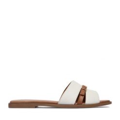 Klapki Lasocki. Białe klapki Lasocki, bez wzorów, bez obcasa. Za 149.99 zł.