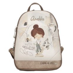 Plecak damski Anekke, z dekoracyjnym nadrukiem i metalowym logo zapinany na zamek z wygodnymi szelkami oraz ozdobnym brelokiem, beżowy, 42805-044. Brązowe plecaki Anekke, bez wzorów. Za 419.00 zł.