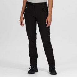 Spodnie trekkingowe damskie Xert Stretch. Czarne spodnie sportowe Regatta, s, bez wzorów, trekkingowe. W wyprzedaży za 279.99 zł.