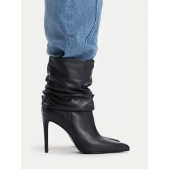 Botki Eva Minge. Czarne botki Eva Minge, bez wzorów, bez obcasa, na szpilce, bez zapięcia. Za 599.99 zł.