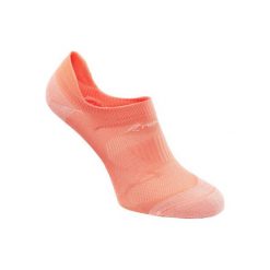 Skarpety do marszu sportowego WS 500 Fresh koralowe. Brązowe skarpety NEWFEEL, bez wzorów, z elastanu. W wyprzedaży za 11.99 zł.