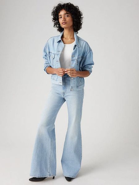 Levi's Dżinsy "Ribcage" - Flared fit - w kolorze błękitnym rozmiar: W30/L32. Niebieskie jeansy Levi's®, l, z aplikacjami, z podwyższonym stanem. Za 299.95 zł.