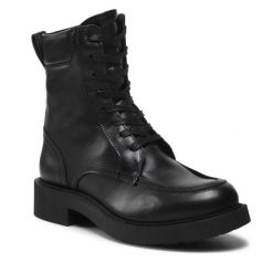 Botki Simple. Czarne botki Simple, bez wzorów, bez obcasa, na płaskiej podeszwie, bez zapięcia. Za 599.99 zł.