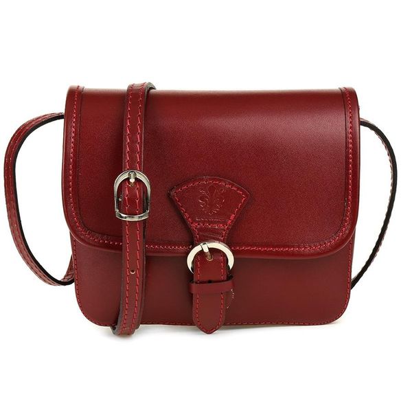 Listonoszka skórzana BELTIMORE K66 bordowa. Czerwone torebki klasyczne bez wzorów, ze skóry, bez dodatków. Za 142.90 zł.