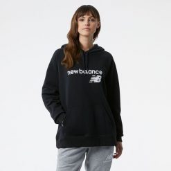 Bluza damska New Balance WT03810BK – czarna. Czarne bluzy New Balance, xs, bez wzorów, z bawełny, z kapturem. Za 129.99 zł.