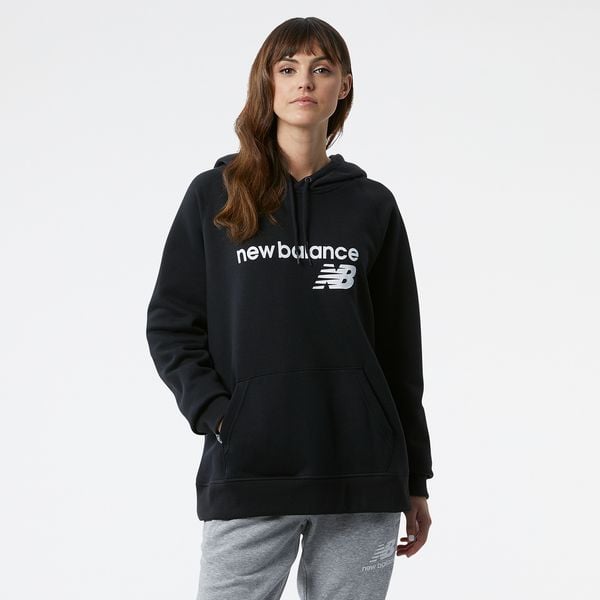 Bluza damska New Balance WT03810BK – czarna. Czarne bluzy New Balance, xs, bez wzorów, z bawełny, z kapturem. Za 129.99 zł.