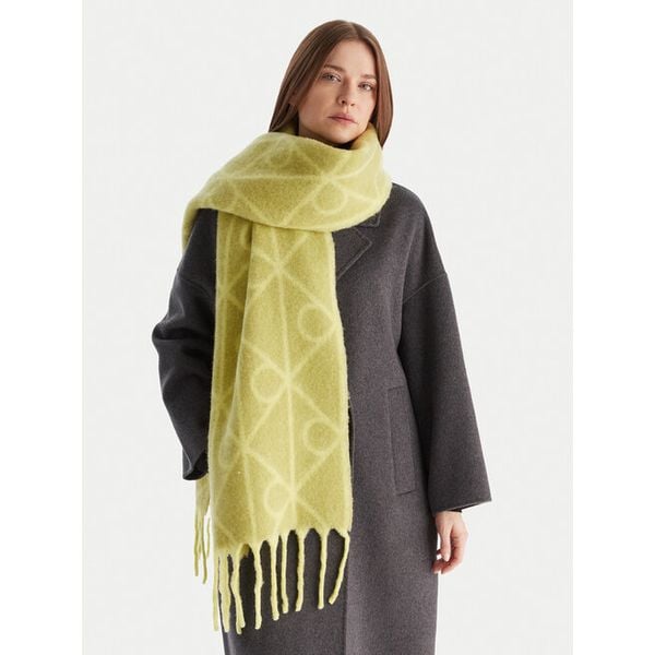 Szalik Calvin Klein. Zielone szaliki Calvin Klein, bez wzorów. Za 259.99 zł.