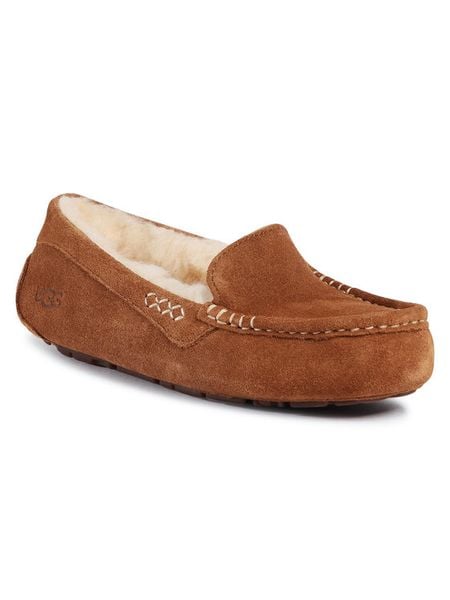 Ugg Kapcie W Ansley 1106878 Brązowy. Brązowe obuwie domowe UGG, bez wzorów, ze skóry, bez zapięcia. Za 539.99 zł.