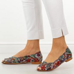 Niebieskie ażurowe baleriny damskie z odkrytymi palcami M.Daszyński Sa136-8. Niebieskie baleriny M.Daszyński, w ażurowe wzory, ze skóry, z otwartym noskiem, bez obcasa, na płaskiej podeszwie. Za 179.00 zł.