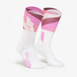 Skarpetki do biegania dla dorosłych Kiprun "Bougeons en Rose". Białe skarpety KIPRUN, bez wzorów, z dzianiny. Za 52.49 zł.