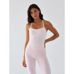 Top Sportowy BeShaped Morning Dew. Czerwone bielizna sportowa BESHAPED, s, bez wzorów, z elastanu. Za 179.00 zł.