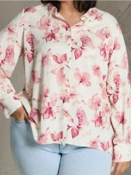 Wiskozowa koszula regular fit w kwiaty PLUS SIZE - wielobarwny. Koszule Sinsay, plus size, bez wzorów, z wiskozy, bez kołnierzyka, plus size, bez ramiączek. Za 49.99 zł.