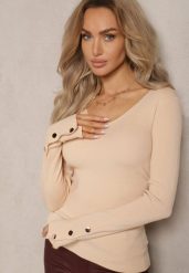 Jasnobeżowy Sweter z Wiskozą Ozdobiony Guzikami z Trójkątnym Dekoltem Attecca. Brązowe swetry Renee, m, bez wzorów, z jeansu, bez ramiączek. Za 79.99 zł.