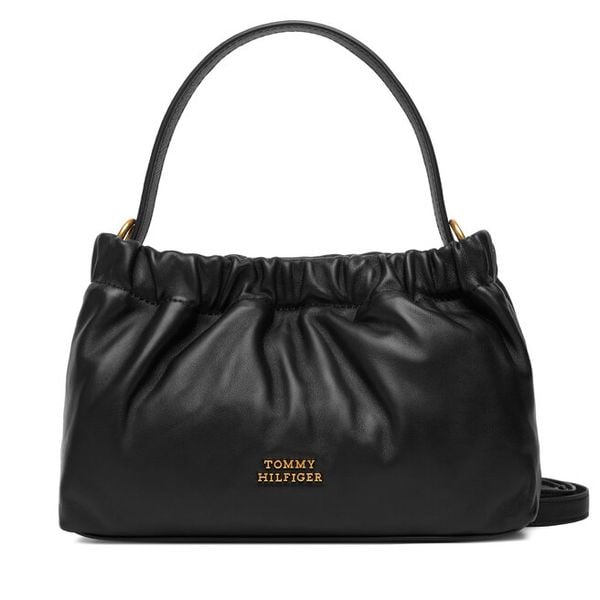 Torebka Tommy Hilfiger. Czarne torebki klasyczne TOMMY HILFIGER, bez wzorów, bez dodatków. Za 699.99 zł.