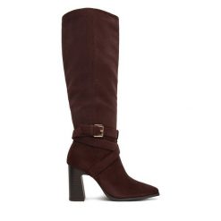 Kozaki JENNY. Brązowe kozaki Jenny, bez obcasa, na słupku, bez zapięcia. Za 249.99 zł.