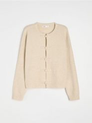 Kardigan oversize z pętelkowym zapięciem - kremowy. Białe kardigany Sinsay, l, bez wzorów. Za 49.99 zł.