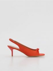 Sandały na obcasie - pomarańczowy. Brązowe sandały Reserved, bez wzorów, z tkaniny, bez obcasa, na obcasie, bez zapięcia. Za 149.99 zł.