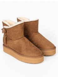 ISLAND BOOT Botki zimowe "Cullen" w kolorze jasnobrązowym rozmiar: 37. Brązowe botki Island Boot, na zimę, bez wzorów, bez obcasa, bez zapięcia. Za 110.04 zł.