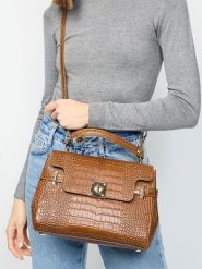 Christian Laurier Skórzana torebka "Swan Croco" w kolorze jasnobrązowym - 28 x 20 x 11 cm rozmiar: onesize. Brązowe torby na ramię Christian Laurier, bez wzorów, z materiału, przez ramię, bez dodatków. Za 304.99 zł.