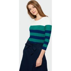 Sweterek z ozdobnym wiązaniem z tyłu. Swetry Greenpoint. Za 39.99 zł.