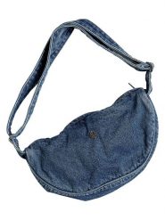 MOSS COPENHAGEN Torebka "Dylan" w kolorze niebieskim rozmiar: onesize. Niebieskie torby na ramię Moss Copenhagen, bez wzorów, z bawełny, na ramię, bez dodatków. Za 148.61 zł.
