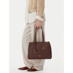 Torebka MEXX. Brązowe torebki klasyczne Mexx, bez wzorów, bez dodatków. Za 329.99 zł.
