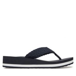 Japonki Tommy Hilfiger. Niebieskie klapki TOMMY HILFIGER, bez wzorów, bez obcasa. Za 199.99 zł.