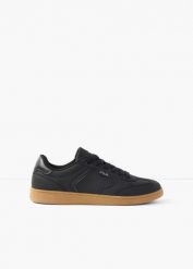Sneakersy Fila w stylu retro. Czarne obuwie sportowe bonprix, bez zapięcia. Za 169.99 zł.