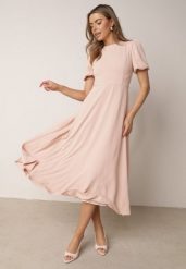 Różowa Elegancka Sukienka VICES o Rozkloszowanym Kroju z Krótkim Rękawem Aezith. Czerwone sukienki Born2be, na co dzień, l, bez wzorów, eleganckie, bez kołnierzyka, bez ramiączek, maxi, proste. Za 219.99 zł.