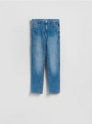Jeansy boyfriend - niebieski. Niebieskie jeansy Reserved, bez wzorów. Za 119.99 zł.