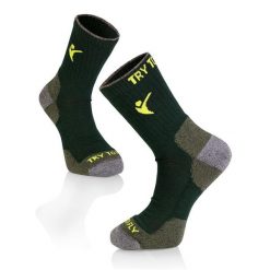 Skarpety trekkingowe z wełny merynosów ciemnozielone. Zielone skarpety TRY TO FLY, bez wzorów, z wełny. W wyprzedaży za 85.70 zł.