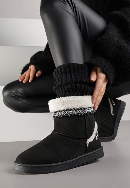 Czarne Wsuwane Śniegowce Zdobione Futrem i Haftem Mevittia. Czarne trapery i śniegowce Born2be, z jeansu. Za 104.99 zł.