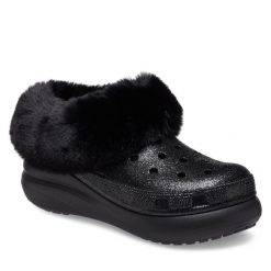 Kapcie Crocs. Czarne klapki Crocs, bez wzorów, bez zapięcia. Za 399.99 zł.