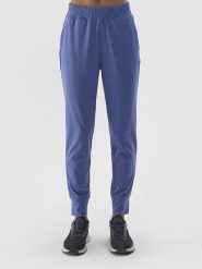 4F Spodnie dresowe w kolorze niebieskim rozmiar: S. Niebieskie spodnie dresowe 4f, s, bez wzorów, z dresówki. Za 70.57 zł.