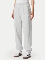 Adidas Spodnie dresowe Kit Small Logo Regular Cuffed KU7941 Szary Regular Fit. Szare spodnie dresowe Adidas, s, bez wzorów, z bawełny. Za 259.99 zł.