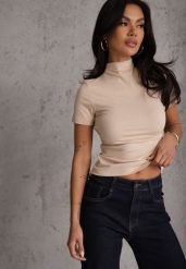 Jasnobeżowy Wiskozowy T-shirt o Dopasowanym Kroju z Golfem Isomina. Brązowe golfy Renee, m, bez wzorów, z materiału, bez kołnierzyka, bez ramiączek. Za 59.99 zł.