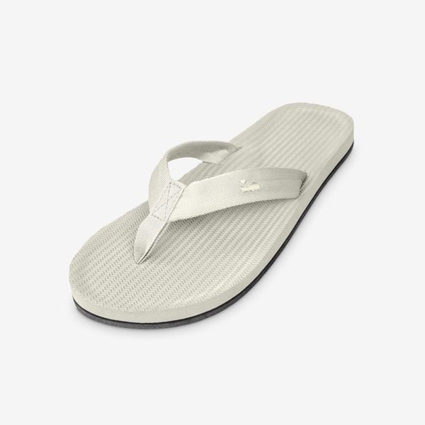 Klapki damskie - Easy Living Lite Sea Salt. Brązowe klapki INDOSOLE, bez wzorów, z nylonu, bez obcasa. Za 133.00 zł.