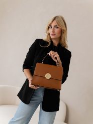 Lia Biassoni Skórzana torebka "Ensa" w kolorze karmelowym - 26 x 22 x 12 cm rozmiar: onesize. Brązowe torby na ramię Lia Biassoni, bez wzorów, z materiału, przez ramię, bez dodatków. Za 304.99 zł.