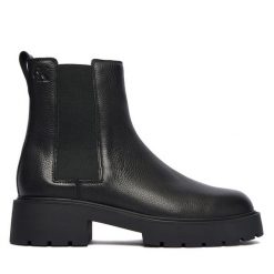 Sztyblety Calvin Klein. Czarne botki Calvin Klein, bez wzorów, bez obcasa, na płaskiej podeszwie, bez zapięcia. Za 749.99 zł.