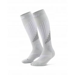 Długie skarpety kompresyjne dla kobiet z wełną Merino Core Run CEP. Szare skarpety CEP, bez wzorów, z elastanu. Za 199.00 zł.