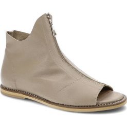 Beżowe Sandały Lamanti Modne Skórzane Buty. Brązowe sandały Lamanti, bez wzorów, ze skóry, wizytowe, bez obcasa, na płaskiej podeszwie, bez zapięcia. Za 395.99 zł.