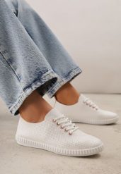 Różowe Minimalistyczne Tenisówki z Imitacji Skóry z Drobną Perforacją Lalosa. Czerwone trampki Born2be, bez wzorów, z dzianiny, bez zapięcia. Za 59.99 zł.