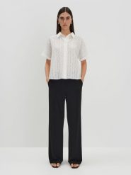 Someday Bluzka "Zilina" w kolorze białym rozmiar: 36. Białe bluzki someday., bez wzorów, bez kołnierzyka, bez ramiączek. Za 130.99 zł.