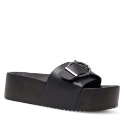 Klapki Jenny Fairy. Czarne klapki Jenny Fairy, bez wzorów, bez obcasa. Za 129.99 zł.