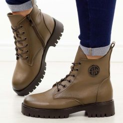 Khaki botki damskie na traperze Potocki 12672. Brązowe botki POTOCKI, na jesień, bez wzorów, z dzianiny, z okrągłym noskiem, bez obcasa, bez zapięcia. Za 269.00 zł.