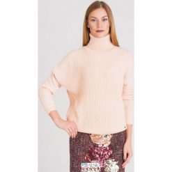 GOLF ELISABETTA FRANCHI. Czerwone golfy Elisabetta Franchi, z aplikacjami, bez ramiączek. Za 549.50 zł.