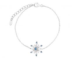Bransoletka srebrna ze spinelem i cyrkoniami - śnieżynka. Szare bransoletki Apart, z cyrkonią, srebrne. Za 139.00 zł.